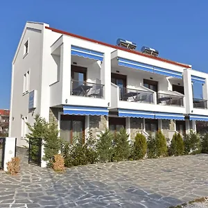 Apart Otel Azur - Halkidiki, Nikiti (Sithonia)